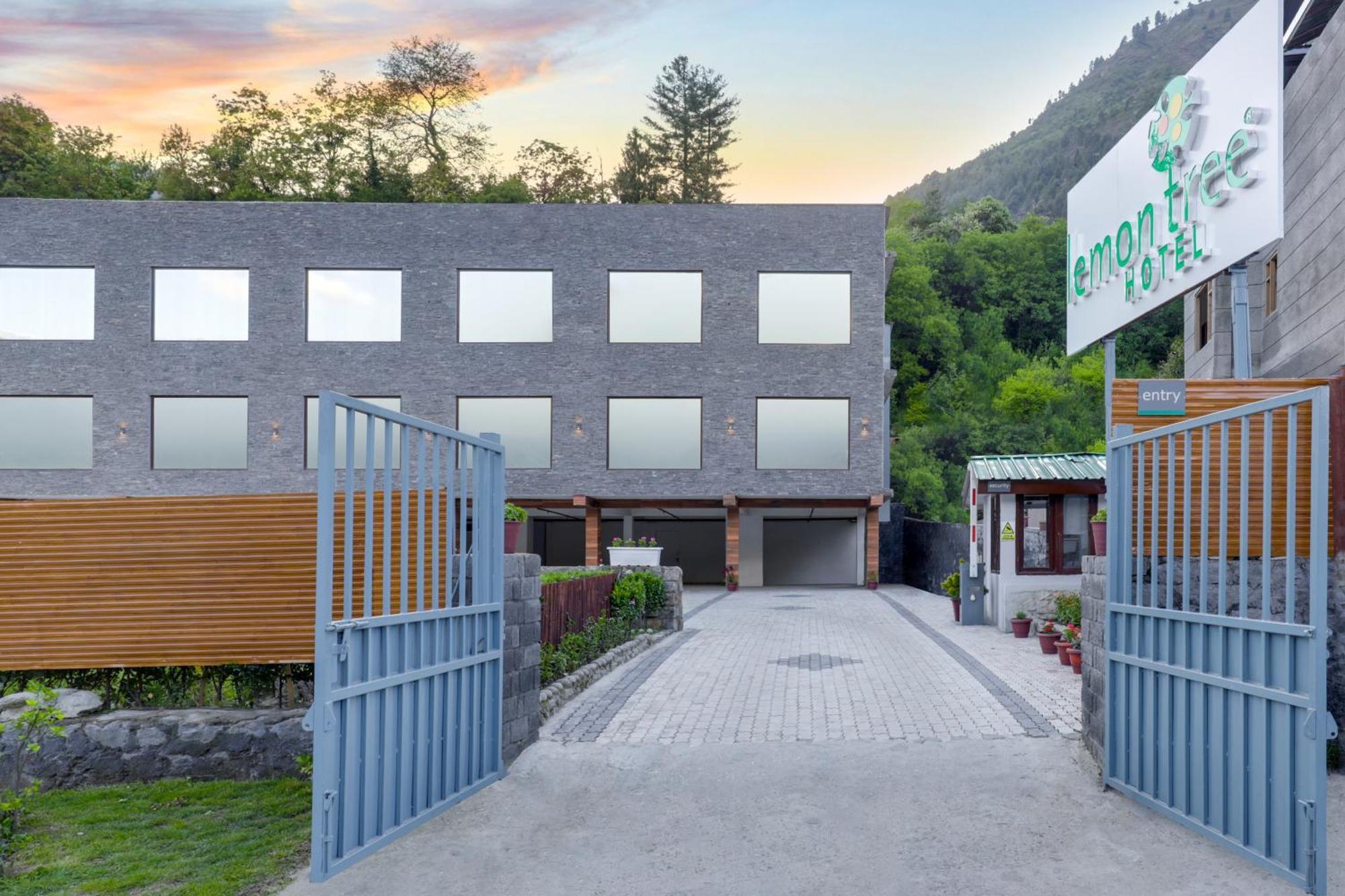 Span Inn Suites Manali Baragrān المظهر الخارجي الصورة